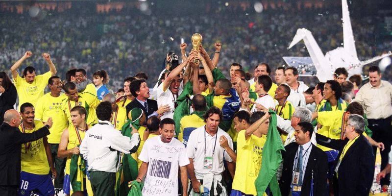 World Cup 2002 tổ chức tại Hàn Quốc là kỳ World Cup đầu tiên được tổ chức tại Châu Á
