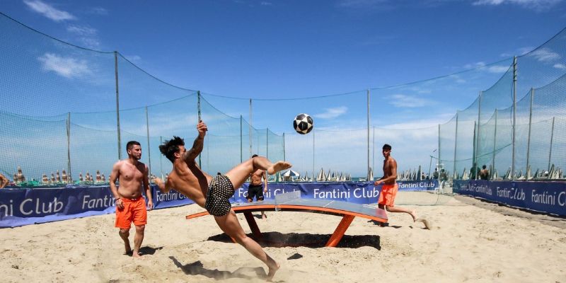 Teqball phù hợp với mọi lứa tuổi, thời tiết, trình độ